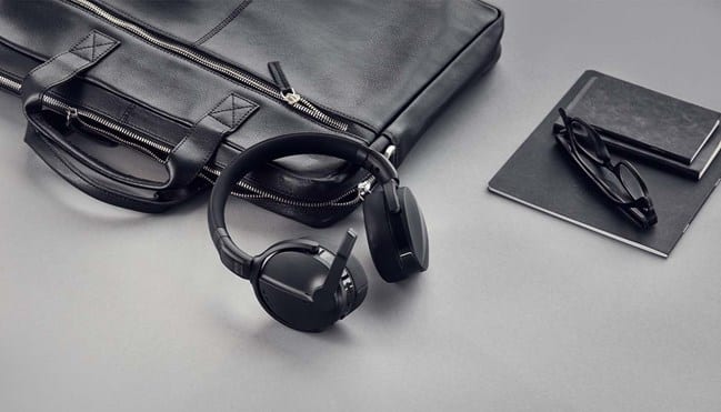 adapt-500 series---headset-on-table-with-briefcase