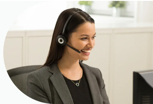 co gai su dung tai nghe jabra pro 900 series