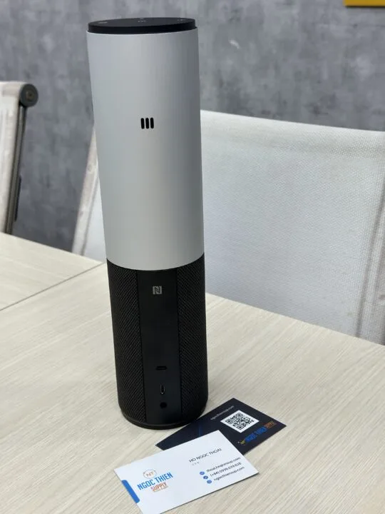 Logitech ConferenceCam Connect-04