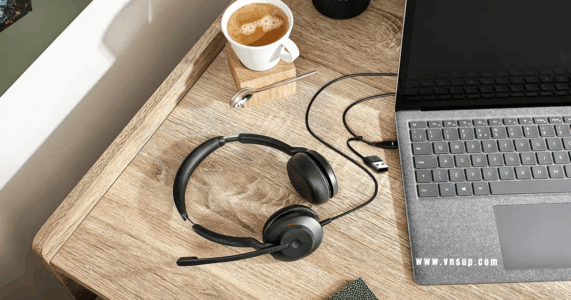 Kết nối linh hoạt – USB-A và jack 3.5mm tiện lợi
