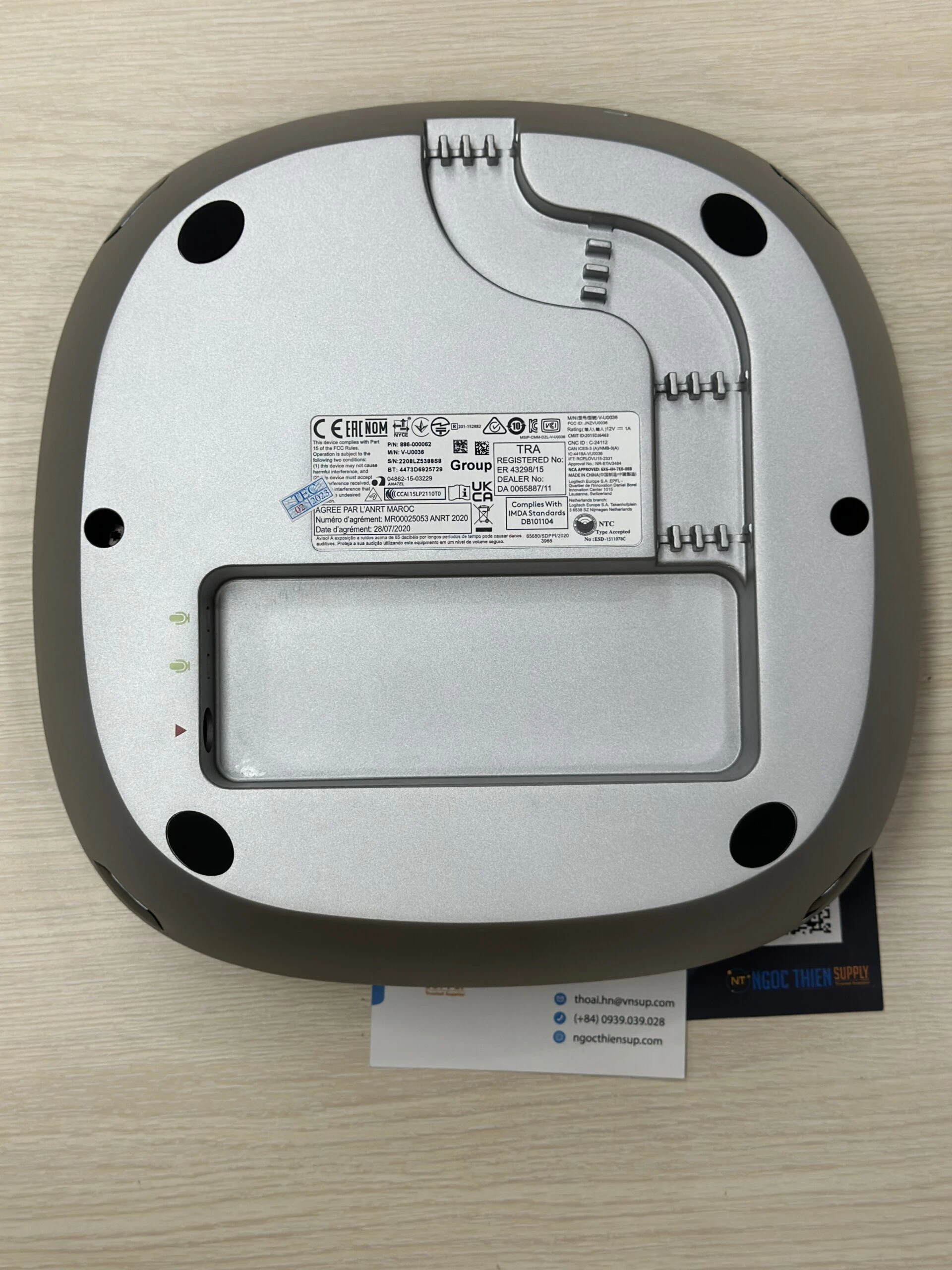 mặt đáy loa ngoài bộ logitech group