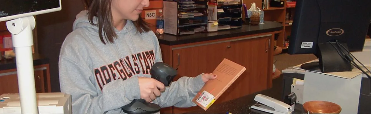 huong-dan-cach-dung-may-quet-ma-vach-cho-nguoi-moi-su-dung