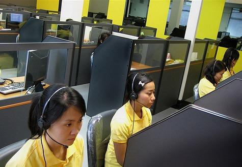 tai nghe call center co can thiet
