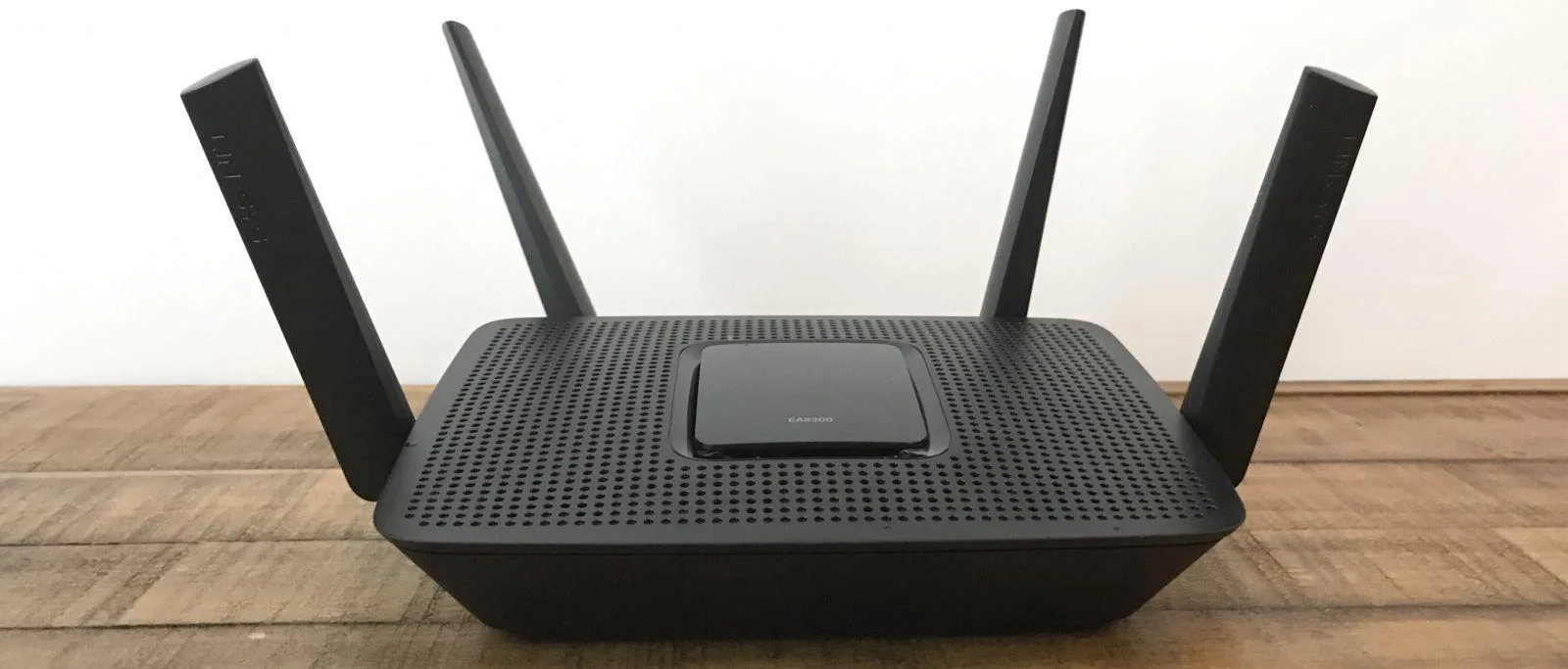 router-wifi-linksys-ea8300