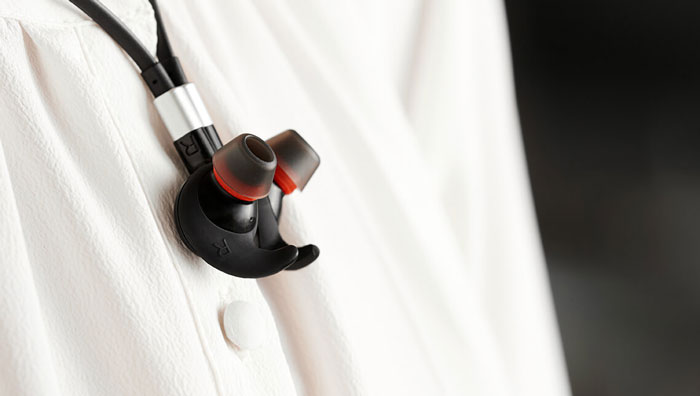 tai nghe Jabra-Evolve-75EThiết kế tai nghe tinh tế, phù hợp cho người đeo.