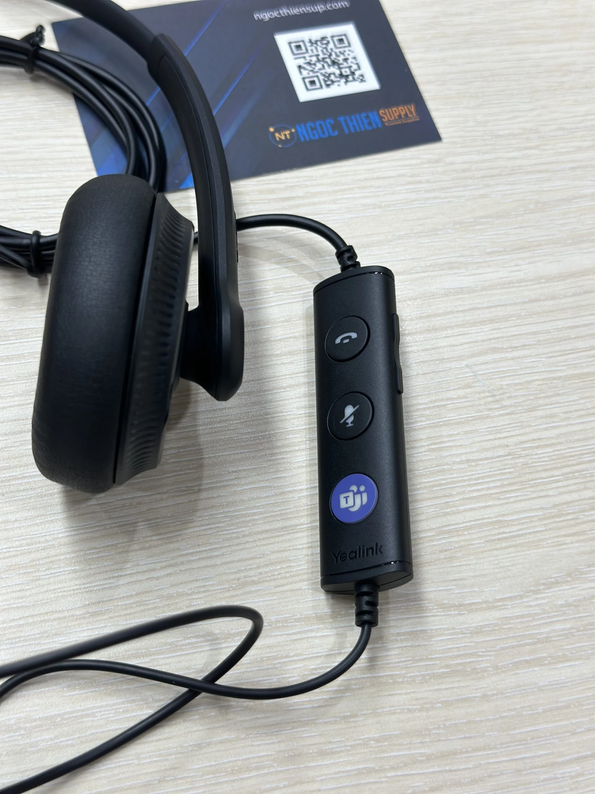 UH34 DUAL CONTROLLER