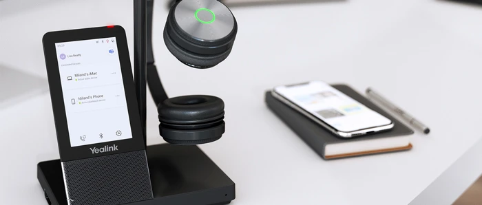 Với Công nghệ lá chắn âm thanh Yealink, hai micrô được tích hợp trong WH66