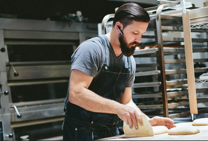 Thiết kế nhỏ gọn cảm giác thoải mái khi đeo