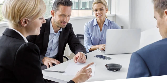 Micro họp trực tuyến cho phép bạn thực hiện cuộc gọi khi đang di chuyển