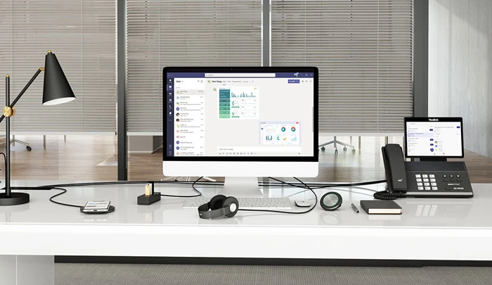 Yealink WH66 hoạt động kết hợp với máy trạm UC (UC Workstation) đa chức năng