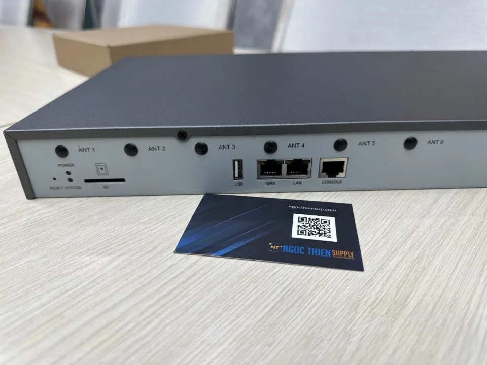 Tổng đài Yeastar P560-04