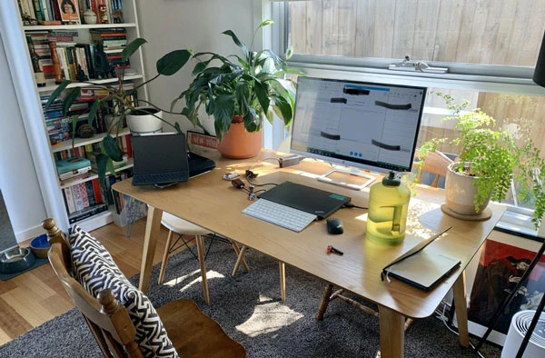 Dân mạng khoe góc làm việc tại nhà 'sang, xịn, mịn' trong mùa dịch