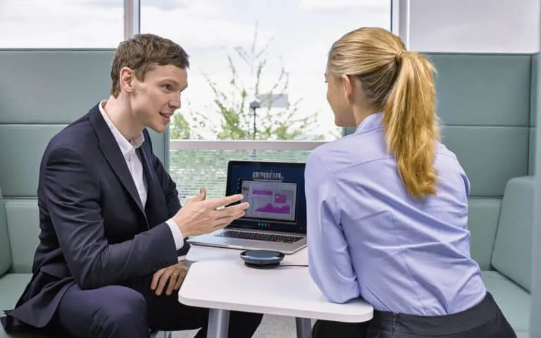 Điểm giống nhau giữa loa hội nghị Yamaha YVC-330 với Jabra 710