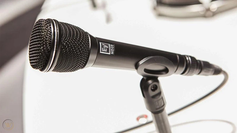 giới thiệu micro điện động ev nd96