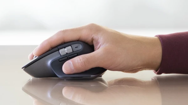 Theo dõi 8000 DPI trên mọi bề mặt