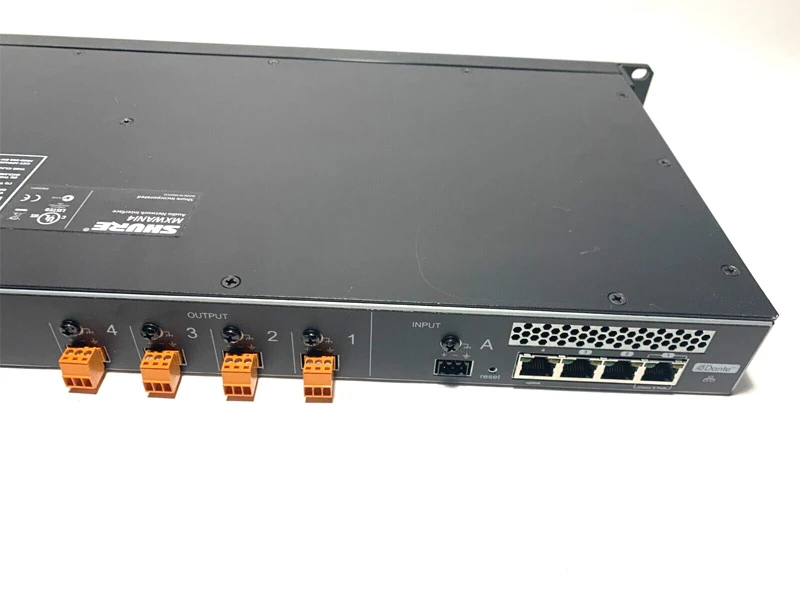 giao diện mạng âm thanh 4 kênh shure mxwani4 là gì