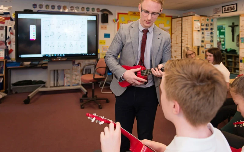 màn hình tương tác promethean activpanel cobalt là gì