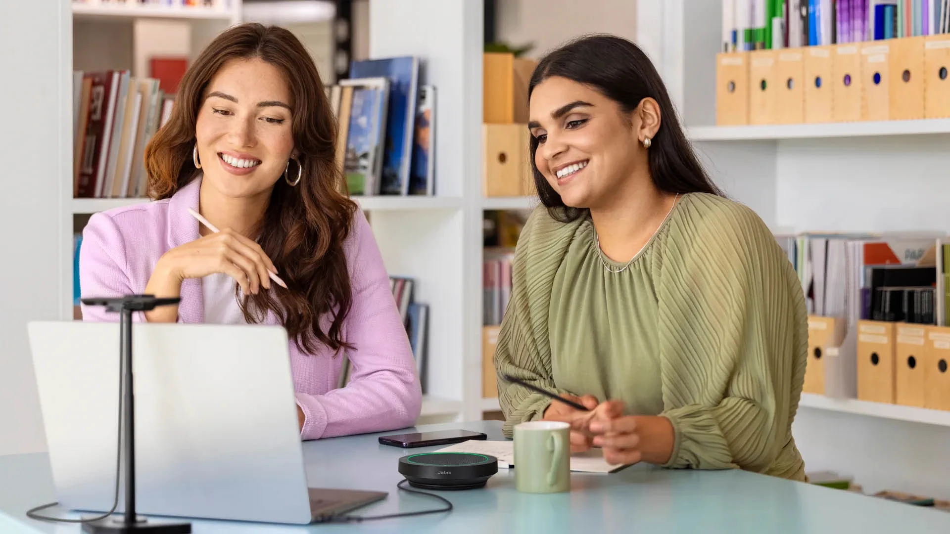 công nghệ micro khử tiếng ồn