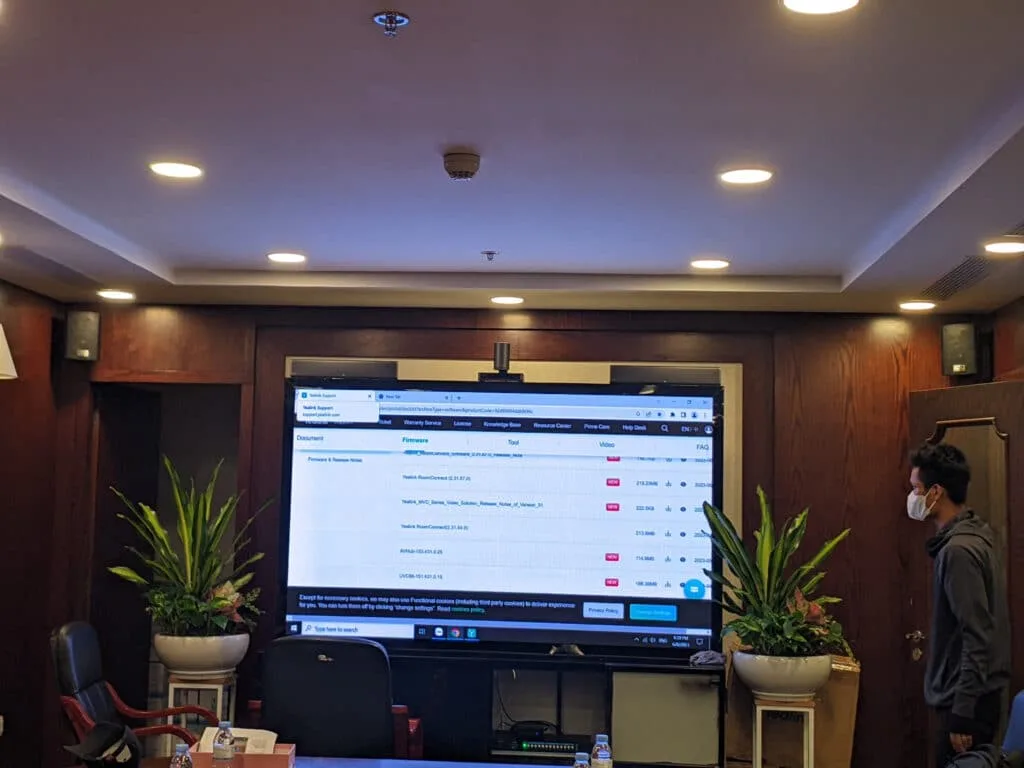 Hình ảnh lắp đặt thực tế bộ thiết bị hội nghị Yealink do công ty Ngọc Thiên cung cấp