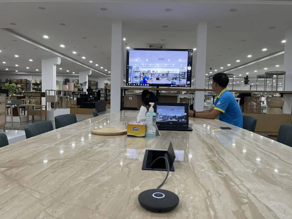 phong hop thu 3 tai Cong ty Co phan do dung Gia đinh Viet Nam 4