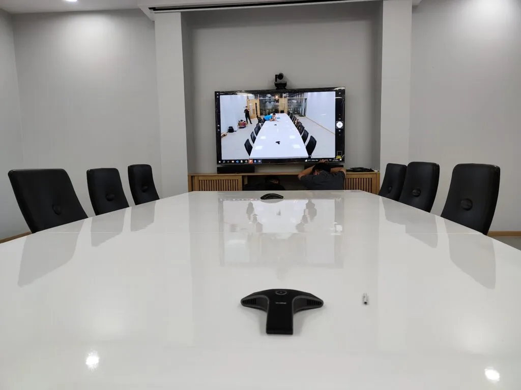 phong hop thu hai tai Cong ty Co phan do dung Gia đinh Viet Nam