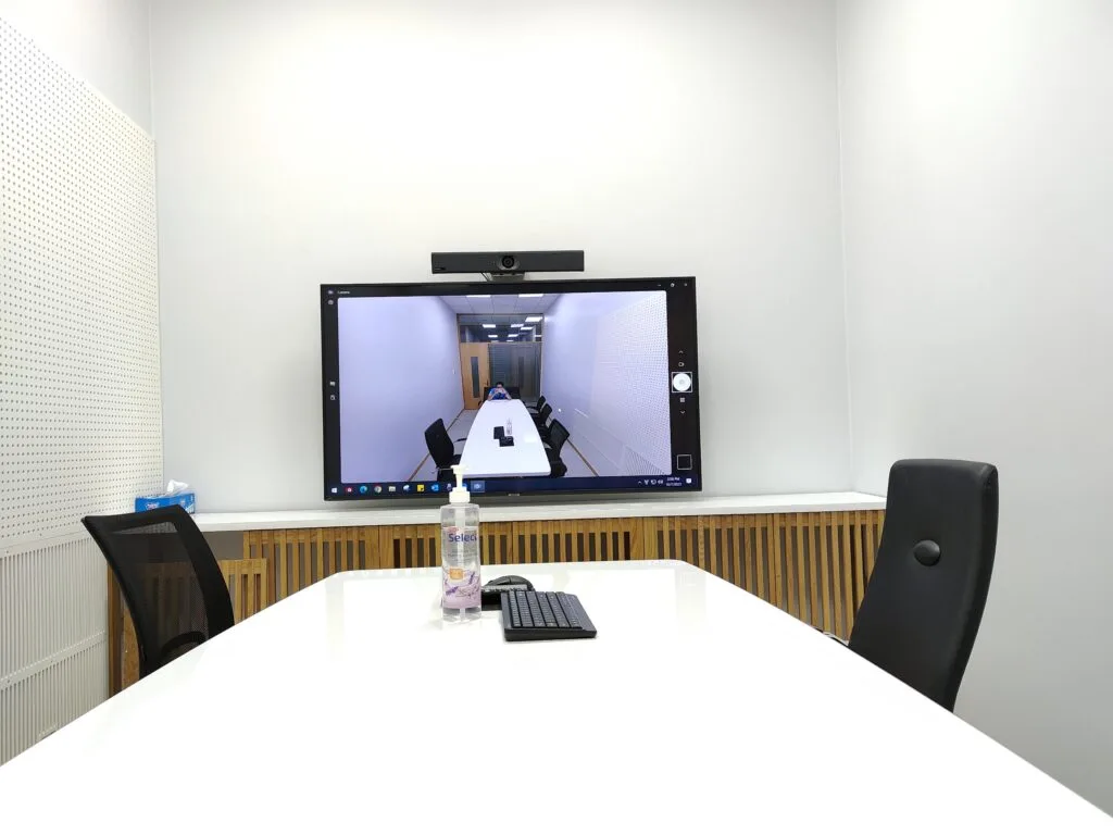 phong hop thu nhat tai Cong ty Co phan do dung Gia đinh Viet Nam