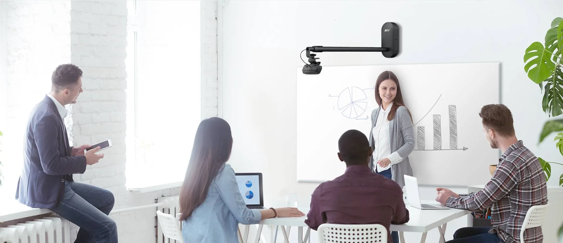 ung dung camera ghi noi dung CAM130