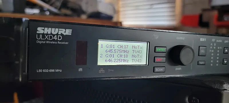 tính năng bộ thu 2 kênh shure ulxd4d