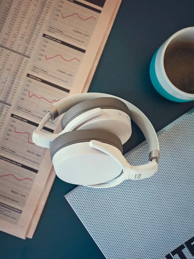 adapt-300---folded-headset-on-table