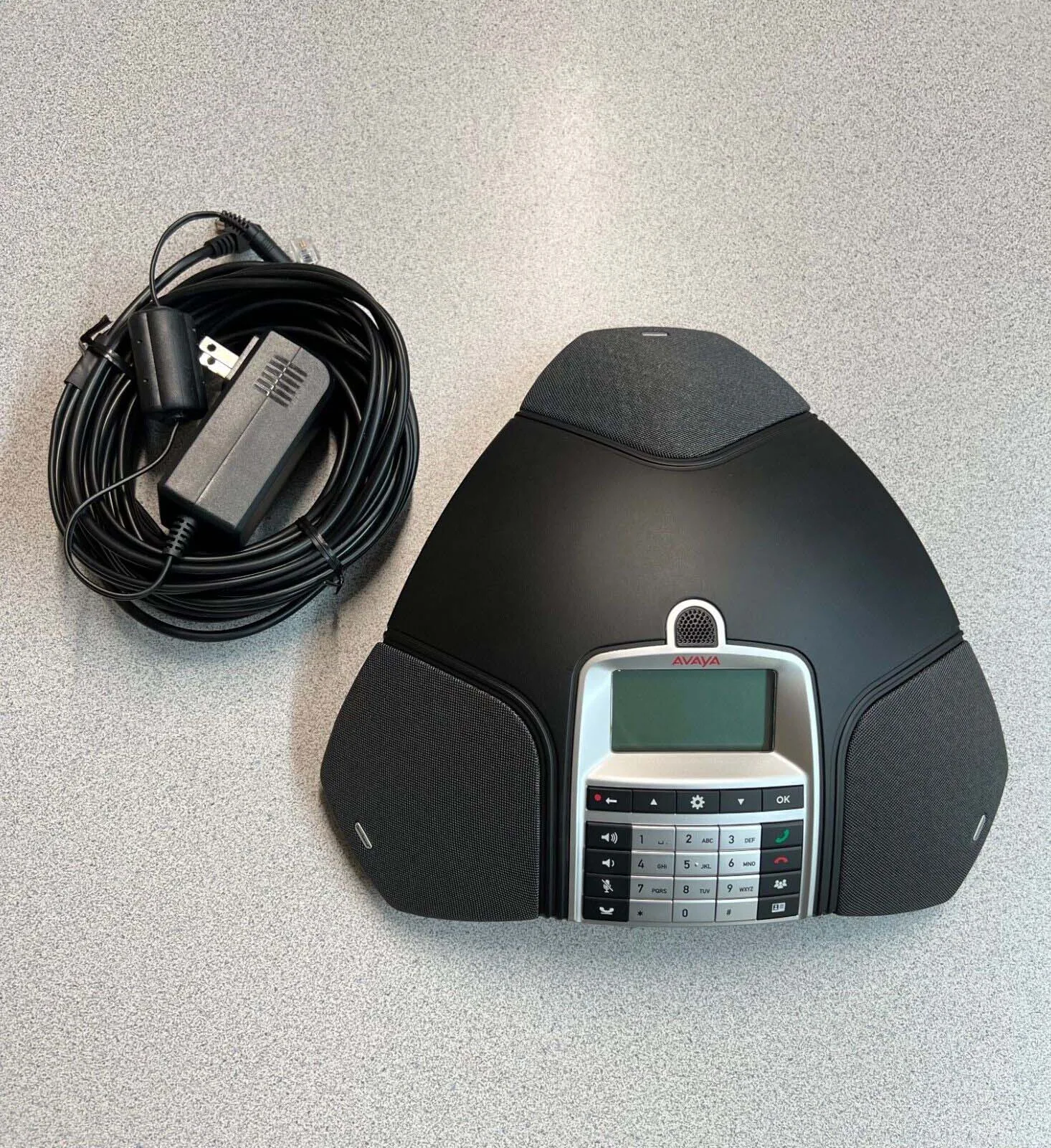 đặc điểm điện thoại hội nghị avaya b159 conference phone