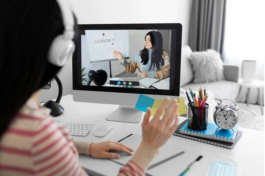 Dạy và học online