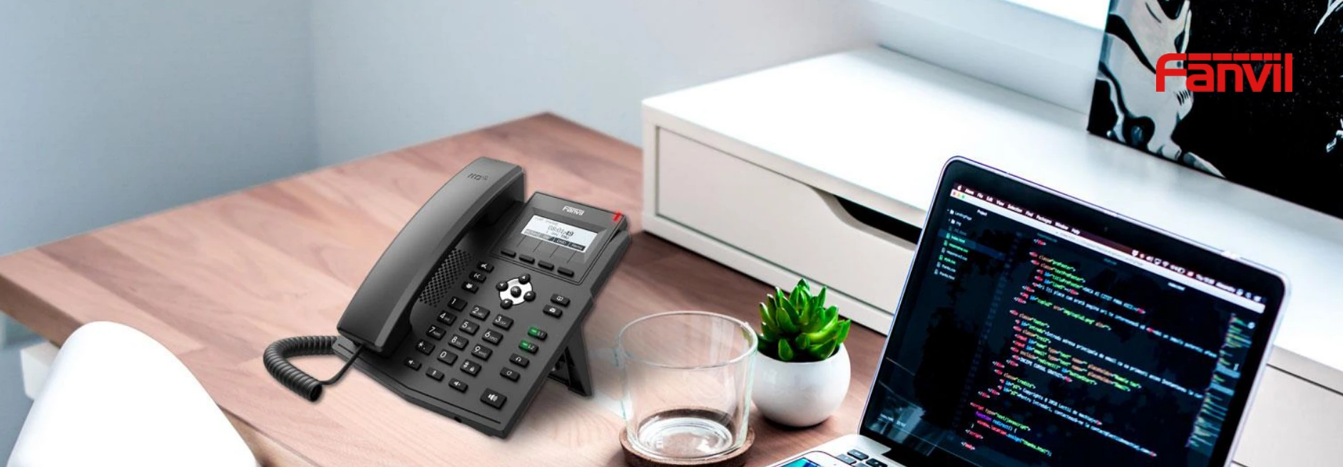 Điện Thoại Fanvil X1sg Trên Bàn Làm Việc