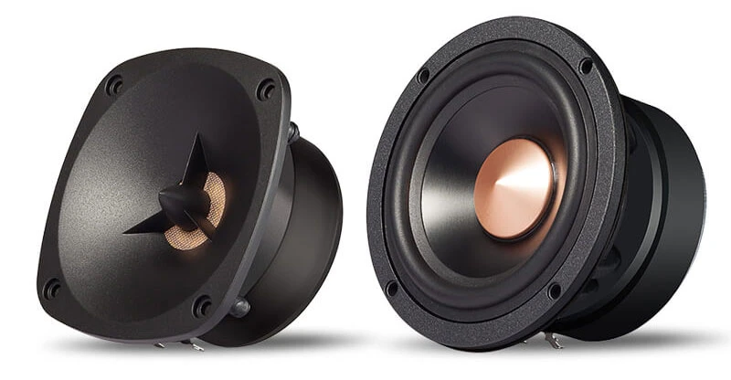 Âm trung đầy đặn và âm cao sắc nét