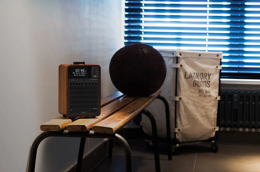 Thiết kế và Vật liệu