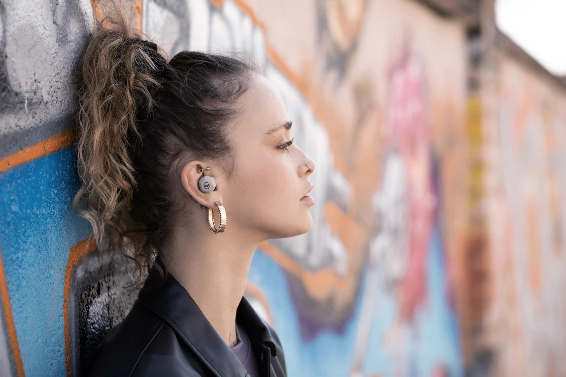 Sử Dụng V-moda Hexamove Lite