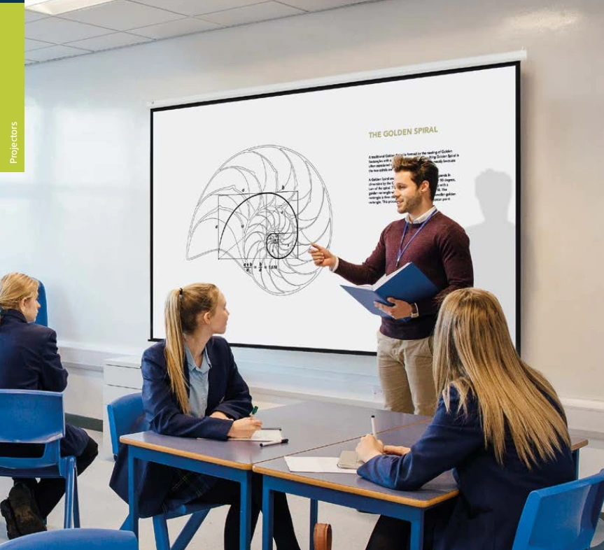 Trình Chiếu Với Máy Chiếu Laser Sony Vpl-fhz90l