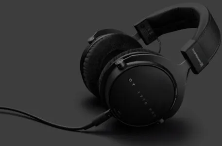Beyerdynamic_dt1770pro_1