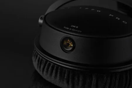 Beyerdynamic_dt1770pro_17
