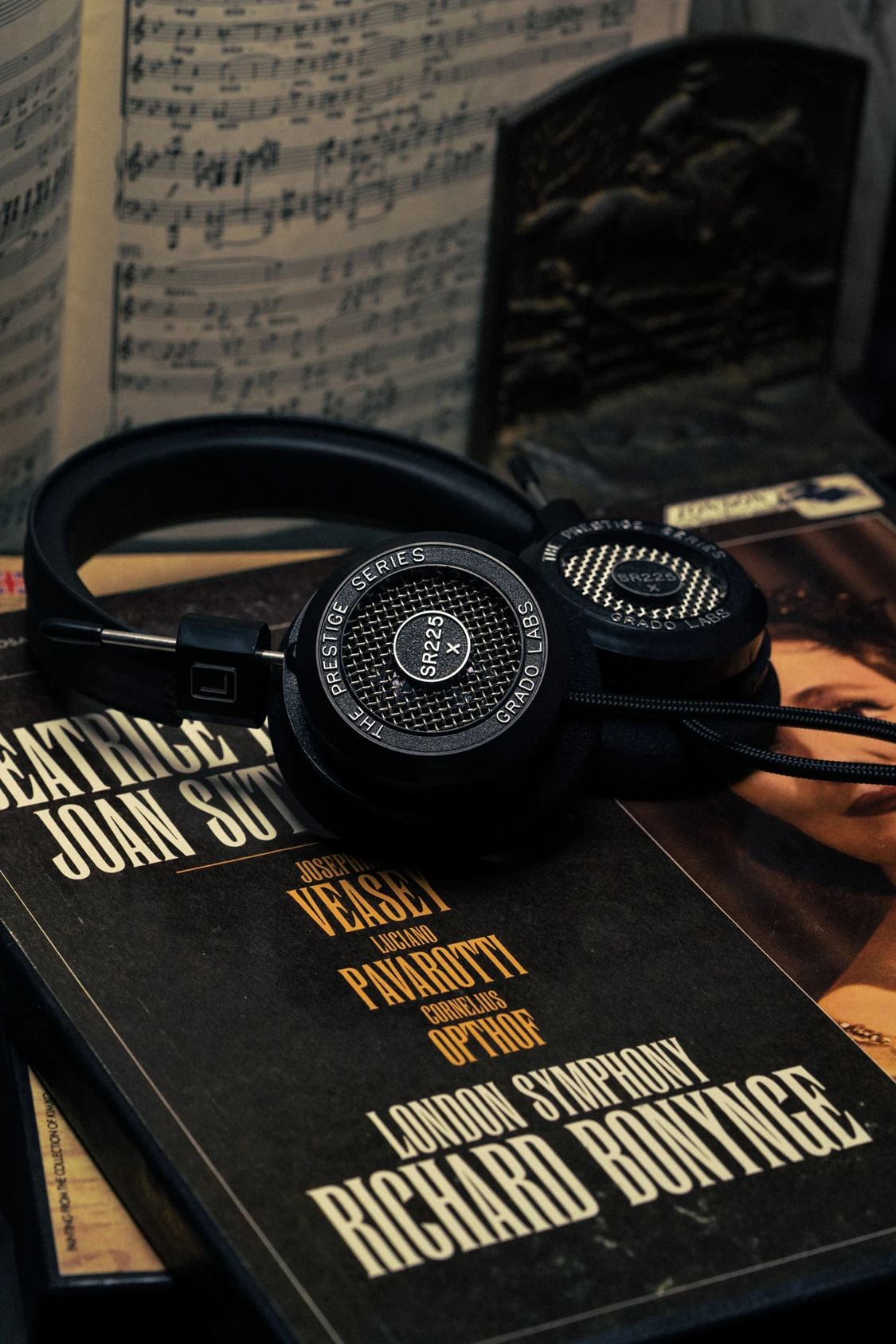 Grado Labs Sr225x Headphones With Vinyl Records