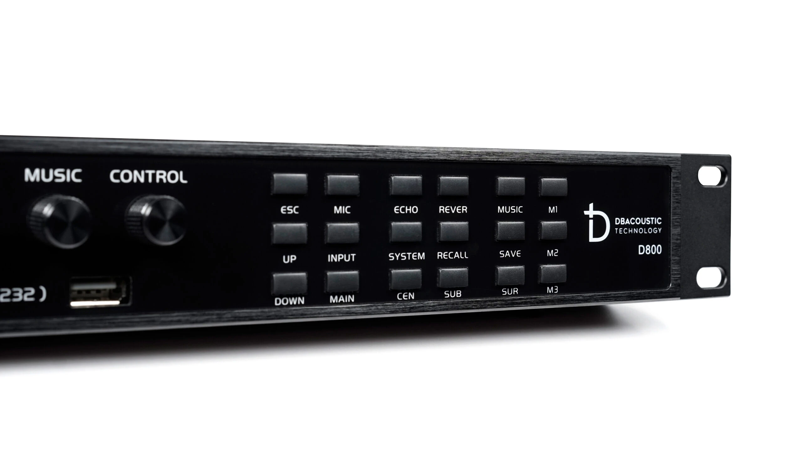 Các nút trên mặt trước DBacoustic D800