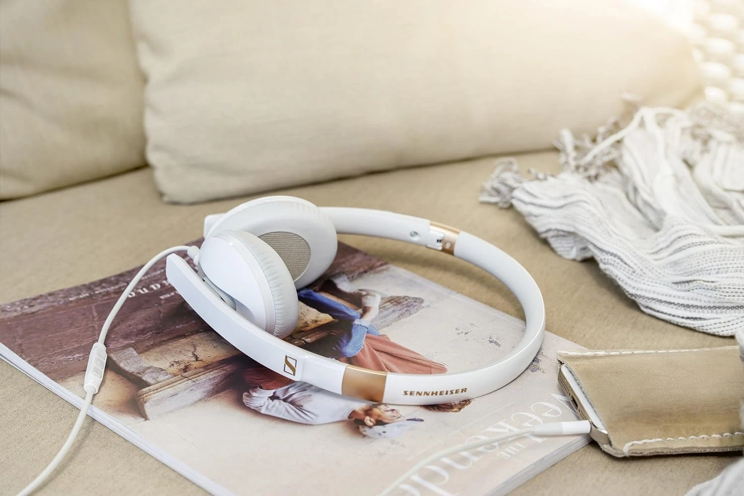 tai nghe sennheiser hd 2.30g white là gì