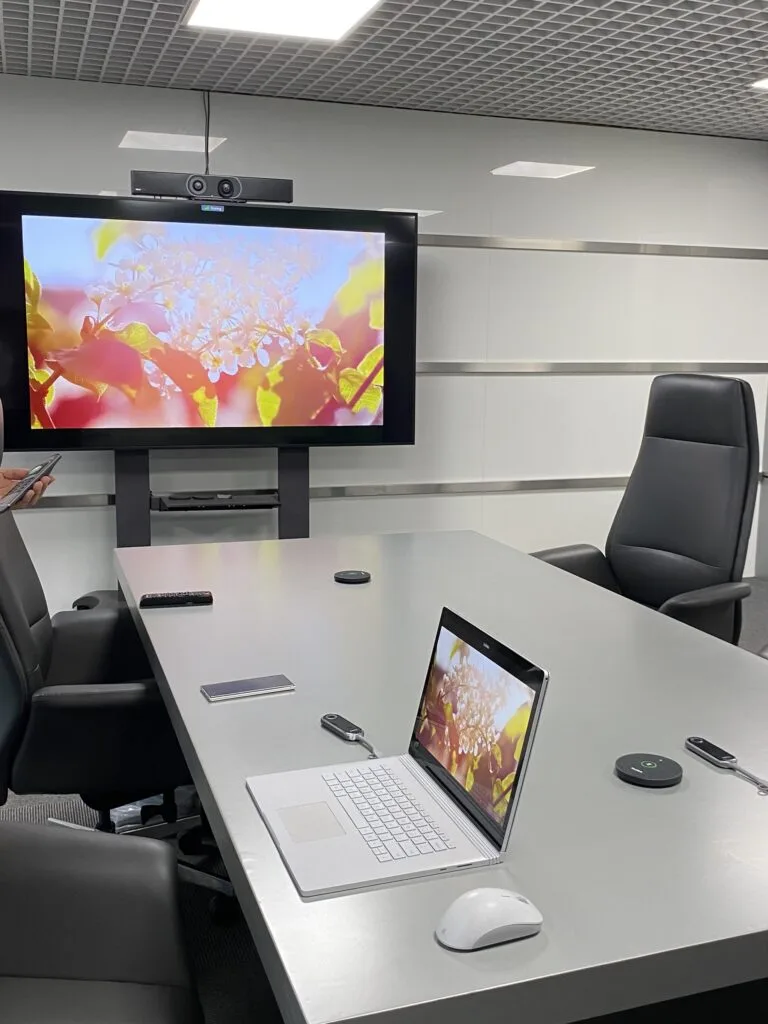 LẮP ĐẶT BỘ THIẾT BỊ HỘI NGHỊ TẠI CÔNG TY CỔ PHẦN LEXUS THĂNG LONG 03