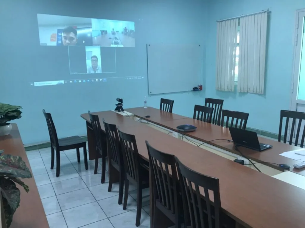 Test bộ logitech group +2 micro mở rộng sau khi lắp đặt xong