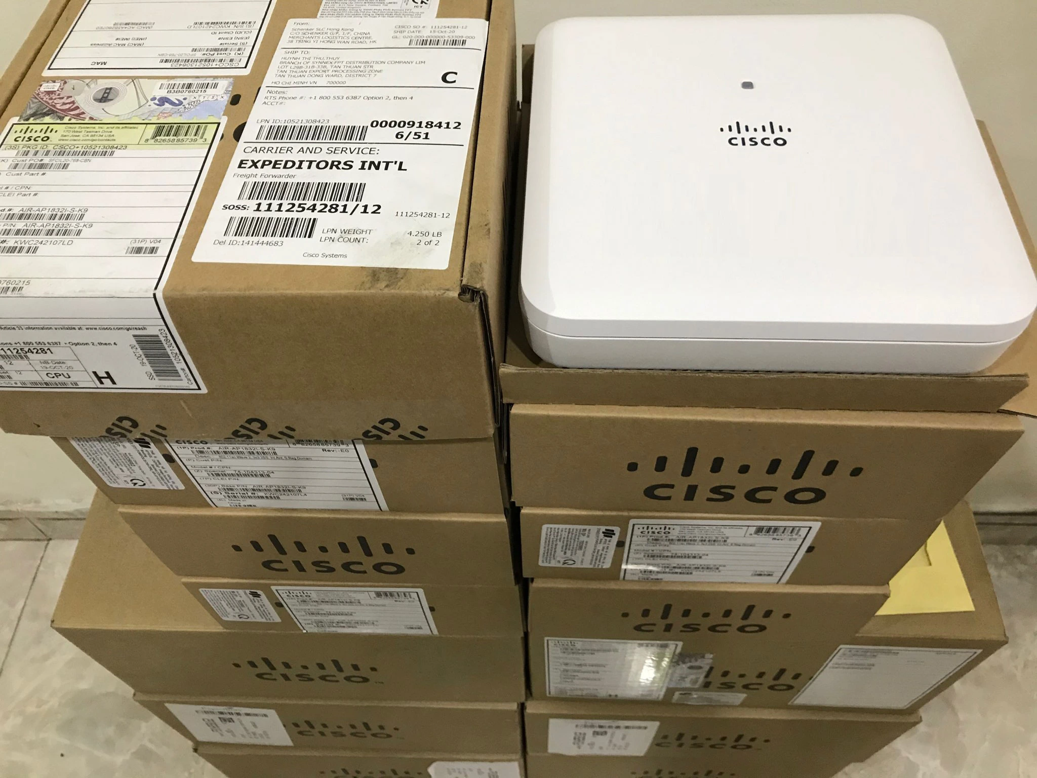Các mặt của Cisco AIR-AP1832I-S-K9C
