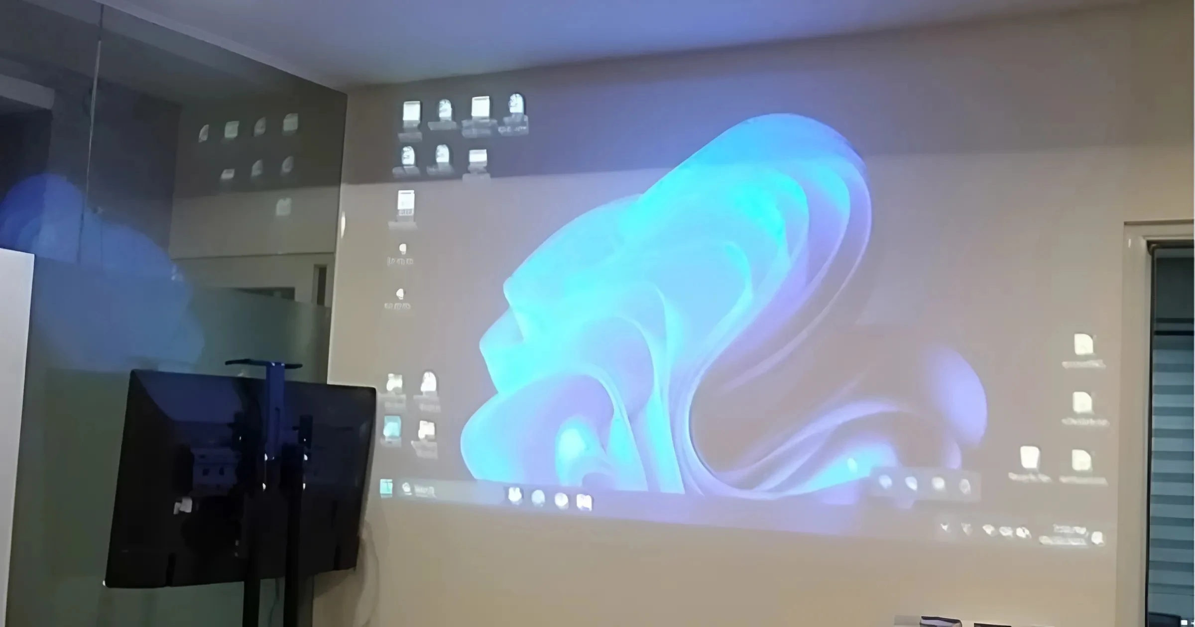 Hoàn thành lắp đặt và bàn giao cho chi nhánh Hà Nội