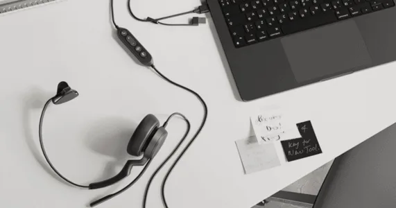 Yealink UH46 - một chiếc tai nghe nhiều trải nghiệm