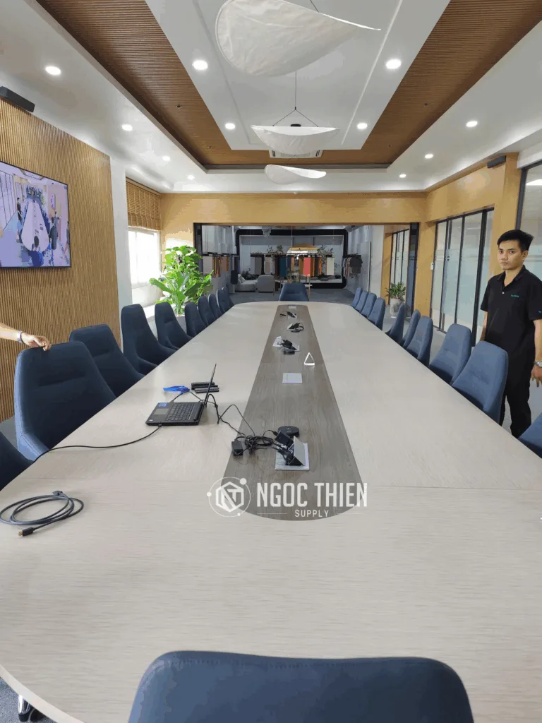 Hình ảnh lắp đặt thiết bị hội nghị Yealink