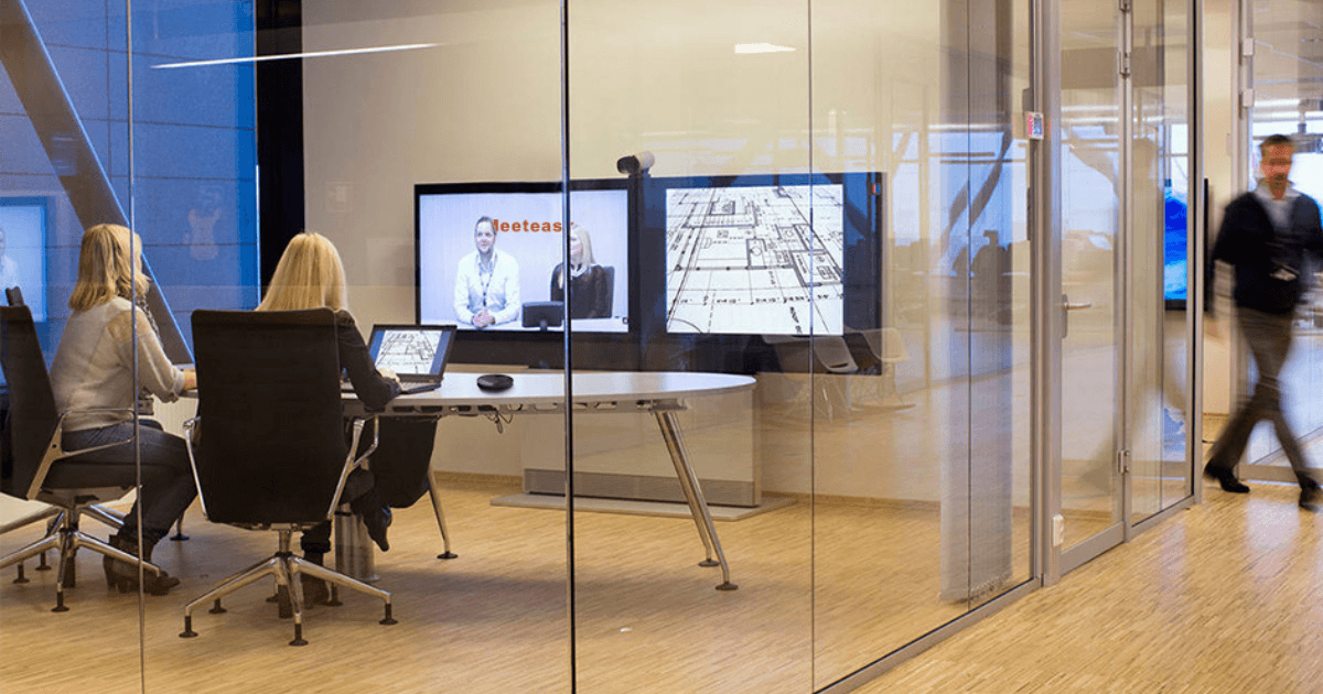 Hình ảnh loa hội nghị Meeteasy thực tế