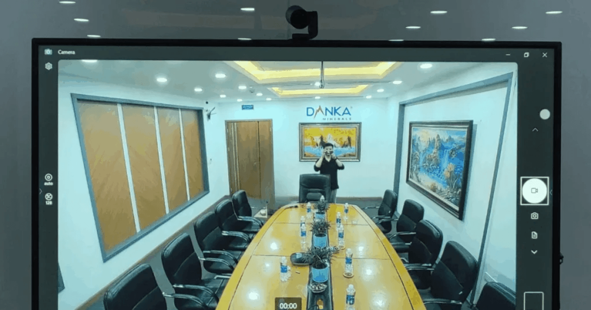 Hình ảnh thực tế bộ thiết bị họp trực tuyến cho phòng vừa 3