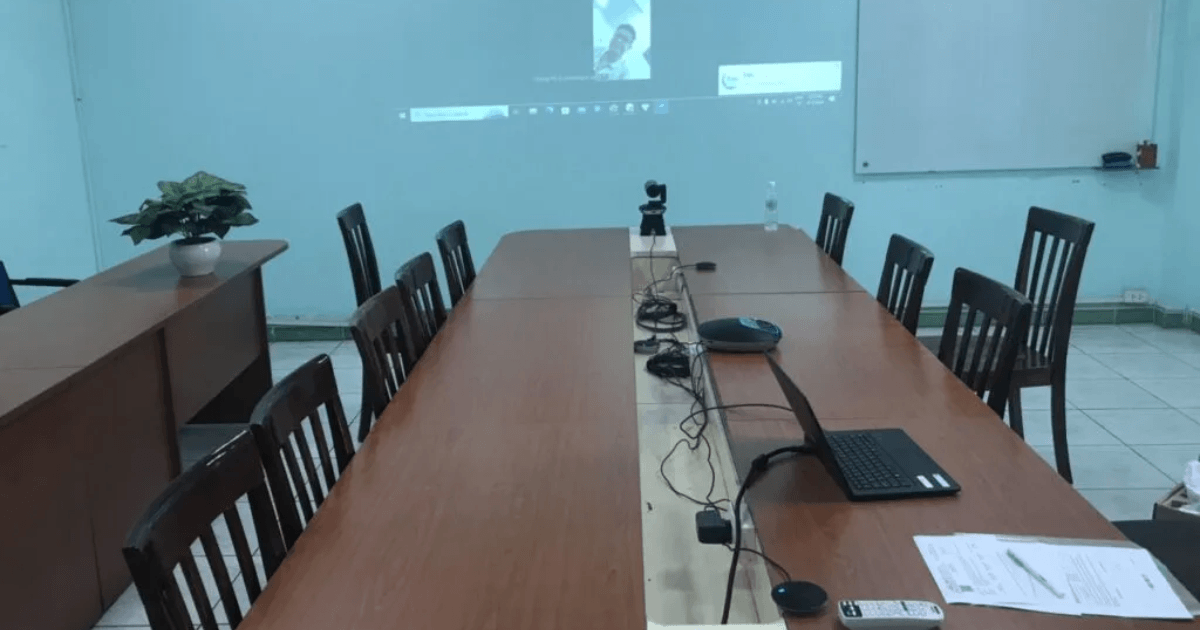 Hình ảnh thực tế bộ thiết bị họp trực tuyến cho phòng vừa 6